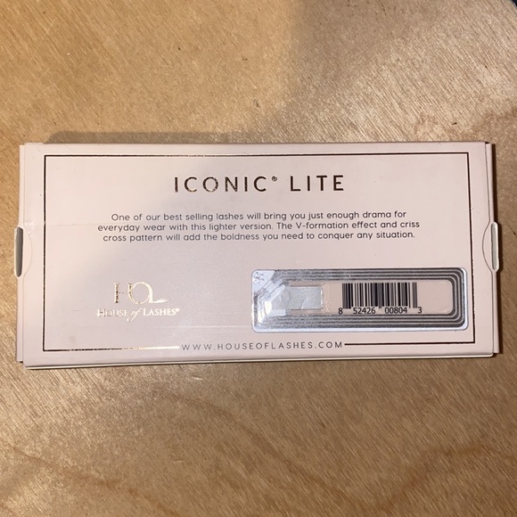 House of Lashes- Iconic Lite - Picture 2 of 2